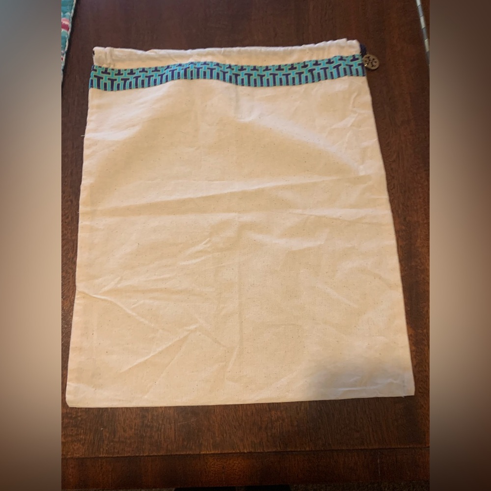 Tory Burch Dust Bag with Drawstring and Charm, Medium EUC